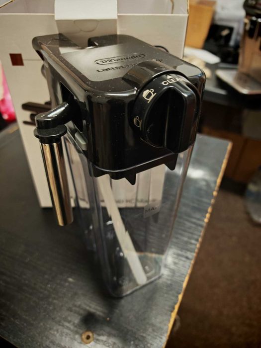 Carafa / Cana lapte DeLonghi Perfecta Evo