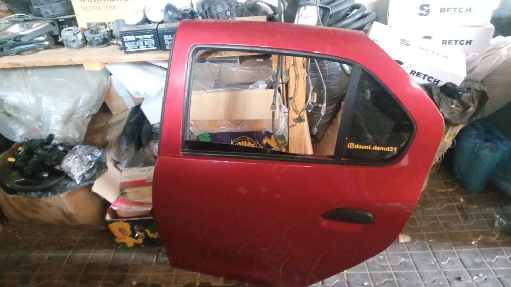 Usa Logan 2 visiniu spate completa 2013 2020