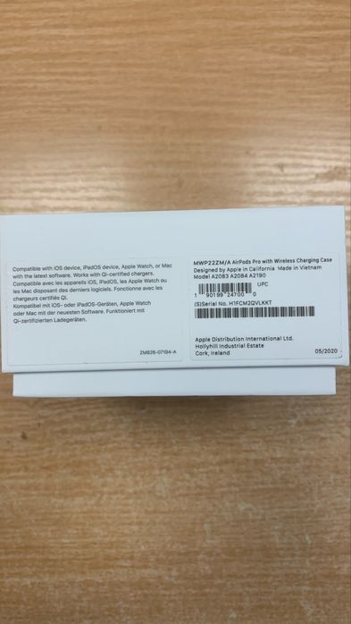 AirPods Pro комплект работи само лявата слушалка