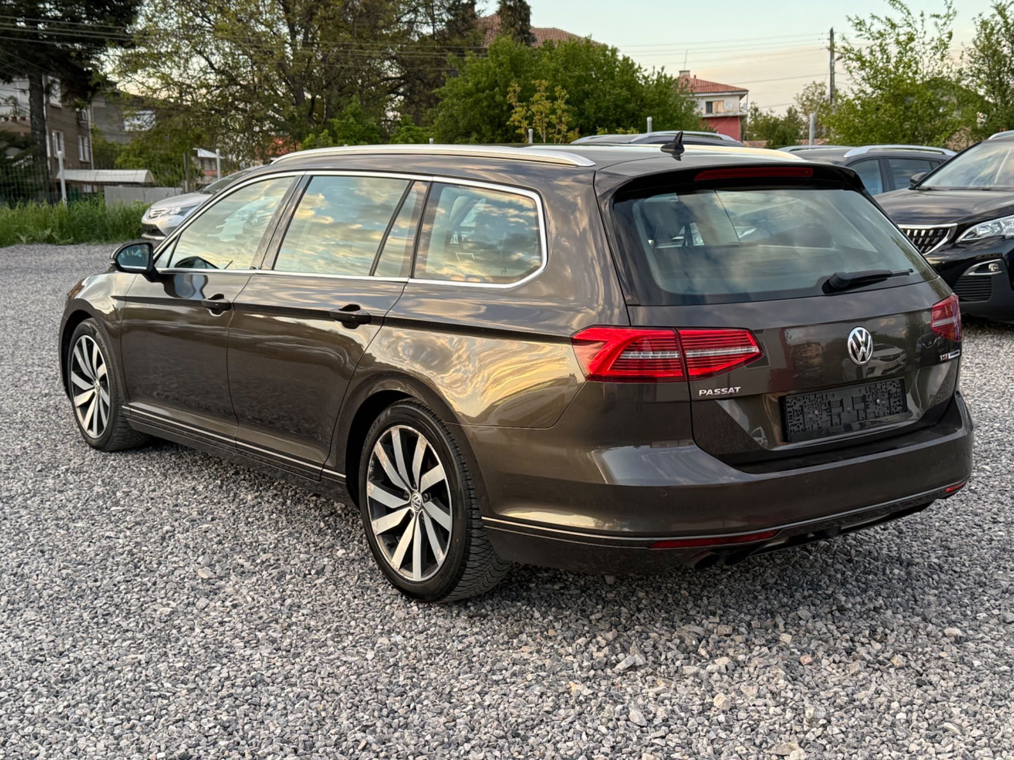 VW Passat (B8)1.8 TSI (180 кс)Keyless/Full Led/Подгрев/Euro6