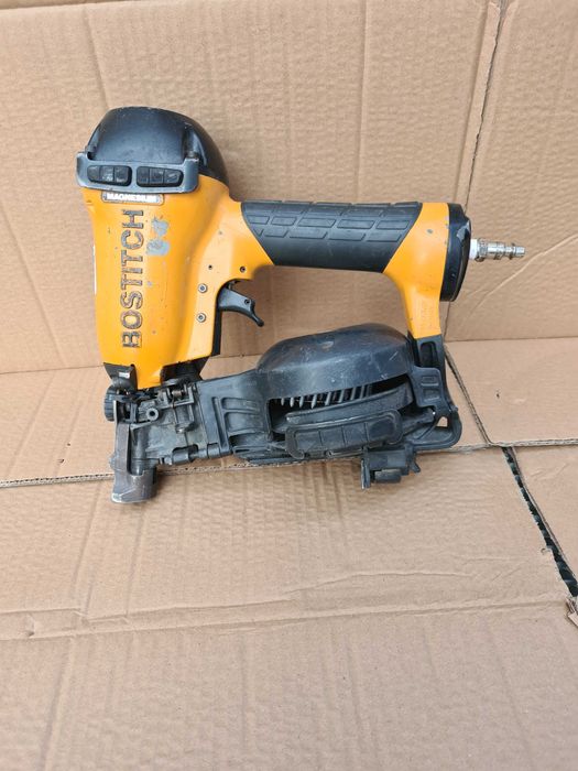 Bostich cuie tegola carton bitumat pistol pneumatic