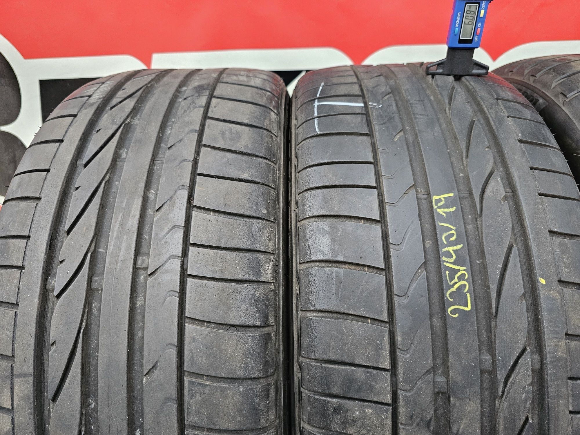 Anvelope De Vara / Cauciucuri De Vara 235- 40- 19”