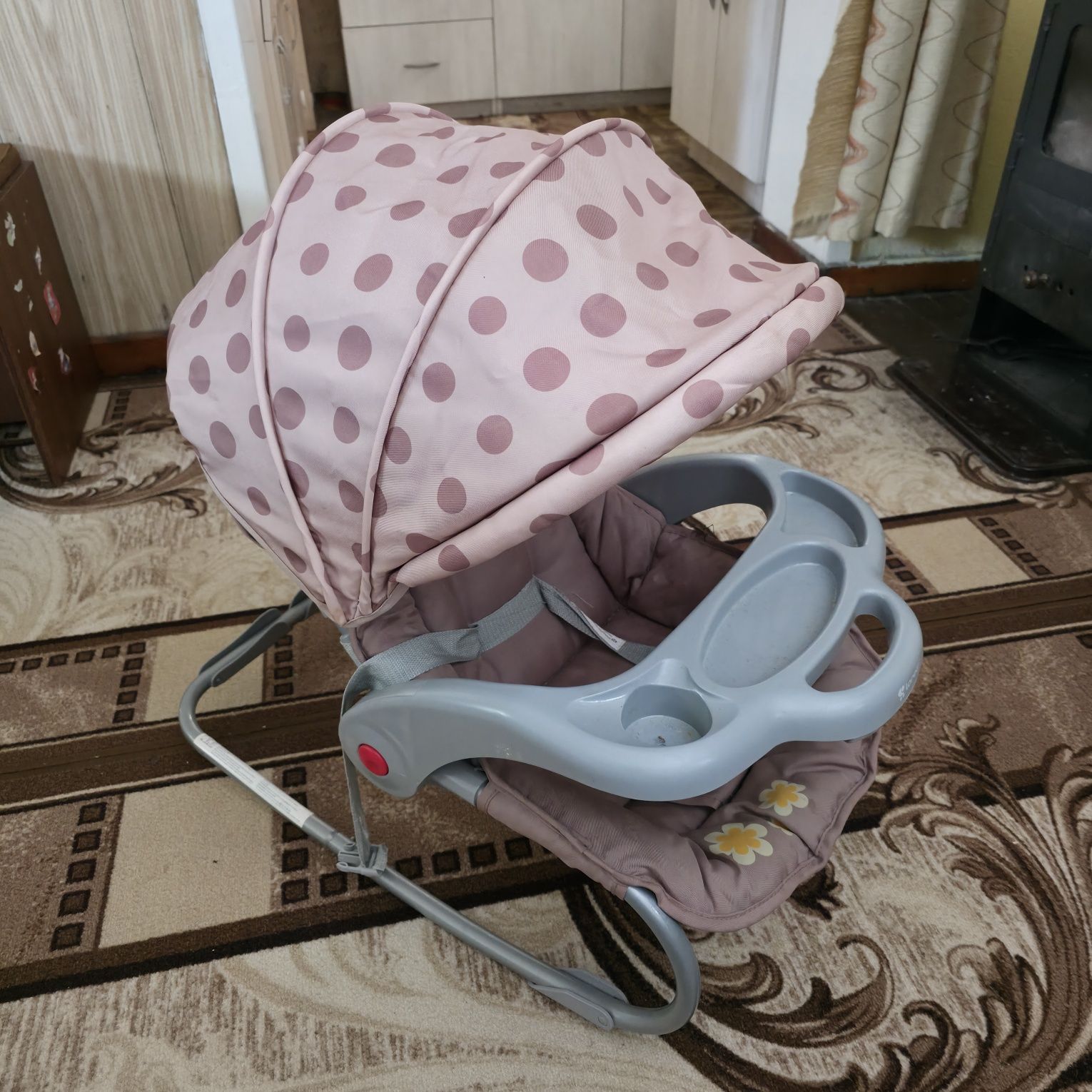 Бебешки шезлонг за ядене