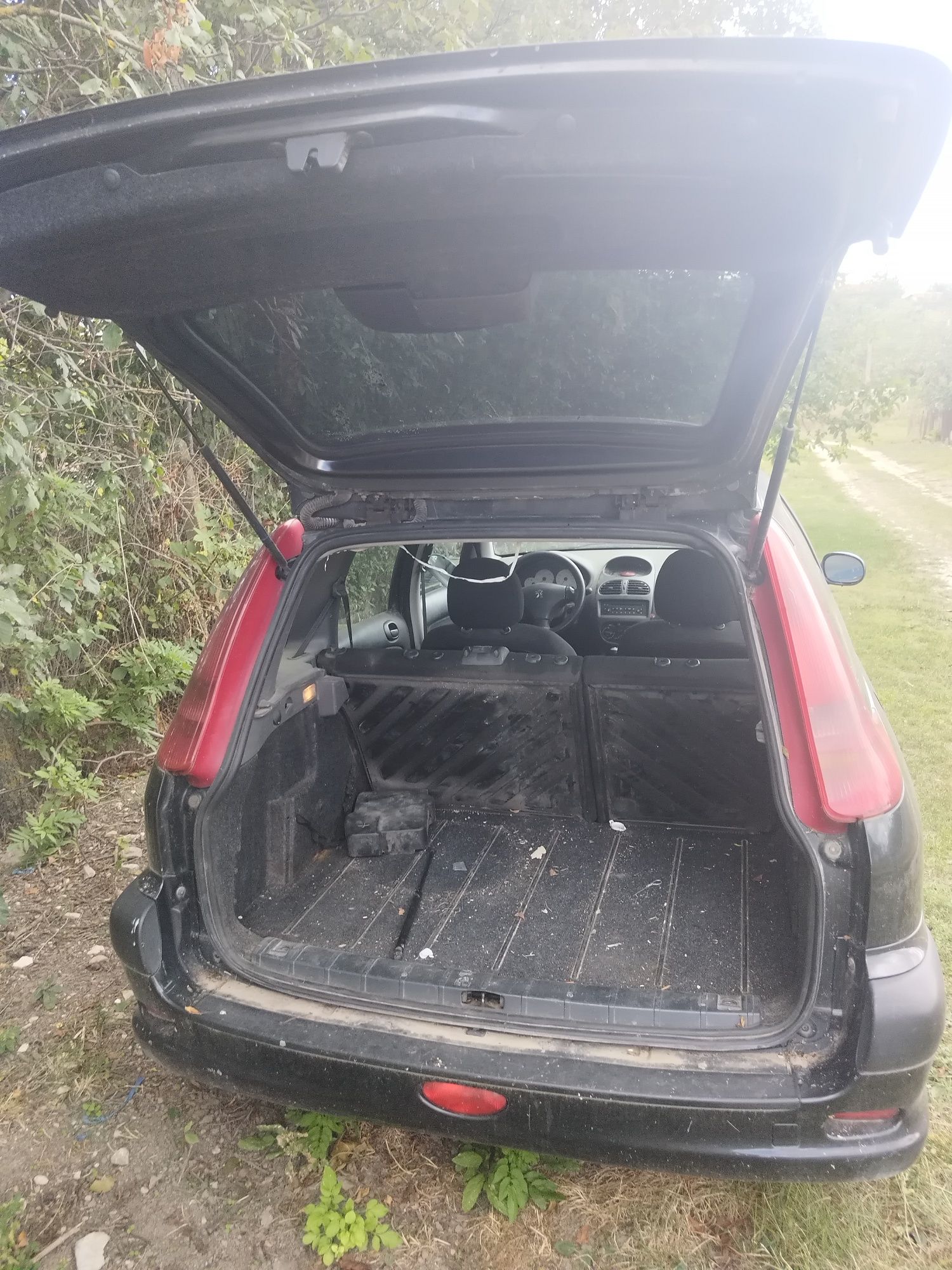 Peugeot 206sw 1.4hdi На Части