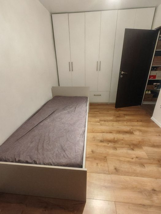 Proprietar vand apartament renovat 74mp complexul studentesc