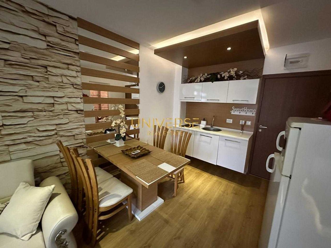 Продава се Едностаен апартамент в к.к. Слънчев бряг - 45 кв.м за 1400 €/кв.м - Снимка #1
