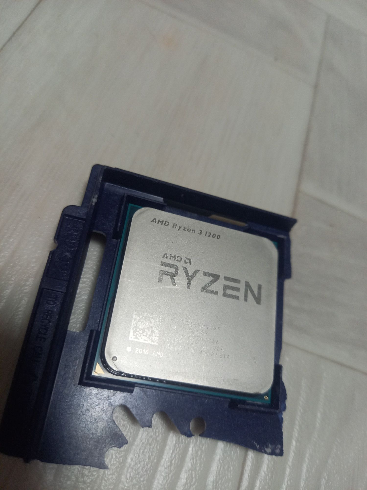 Ryzen 3 1200 не использовался, как новый