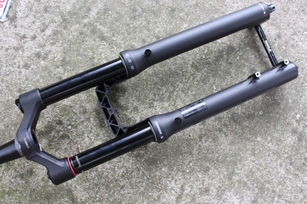 Rock Shox ZEB Select Charger RC 29 inch 170mm DebonAir+ Tapered Boost