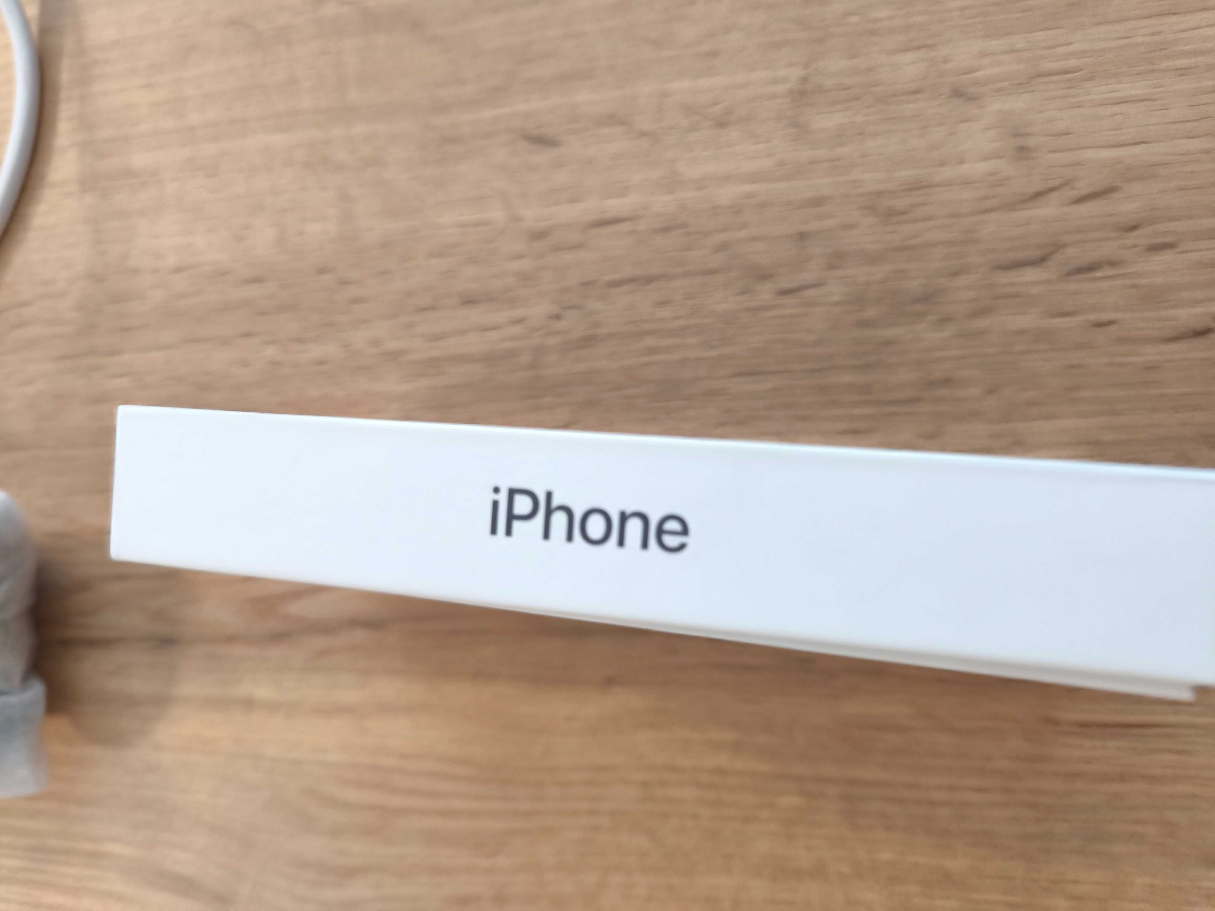 Кутия IPhone, ако някой прояви интерес