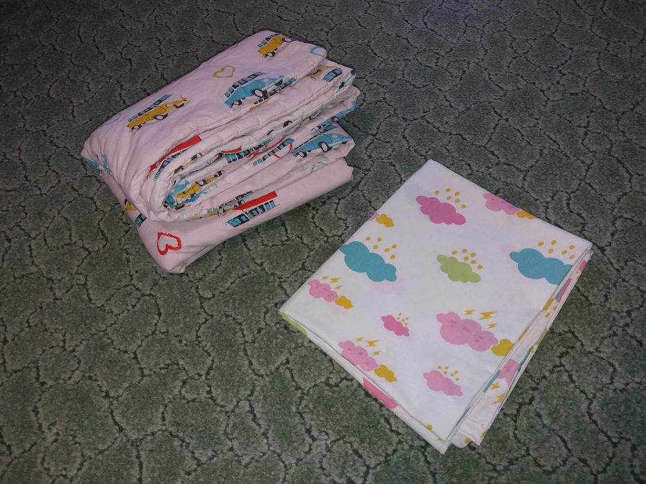 Pilota usoara plapumioara copii Baltic Bebe 125x95cm cu cearceaf husa