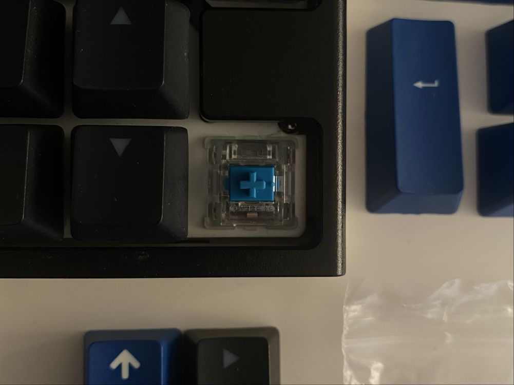Механична Клавиатура Ducky One 2 SF RGB CHERRY MX BLUE Switches