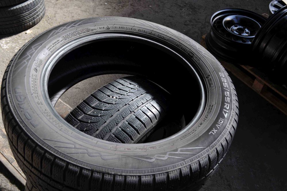 SET 2 Anvelope Iarna 225/55 R17 NOKIAN WR A4 101V