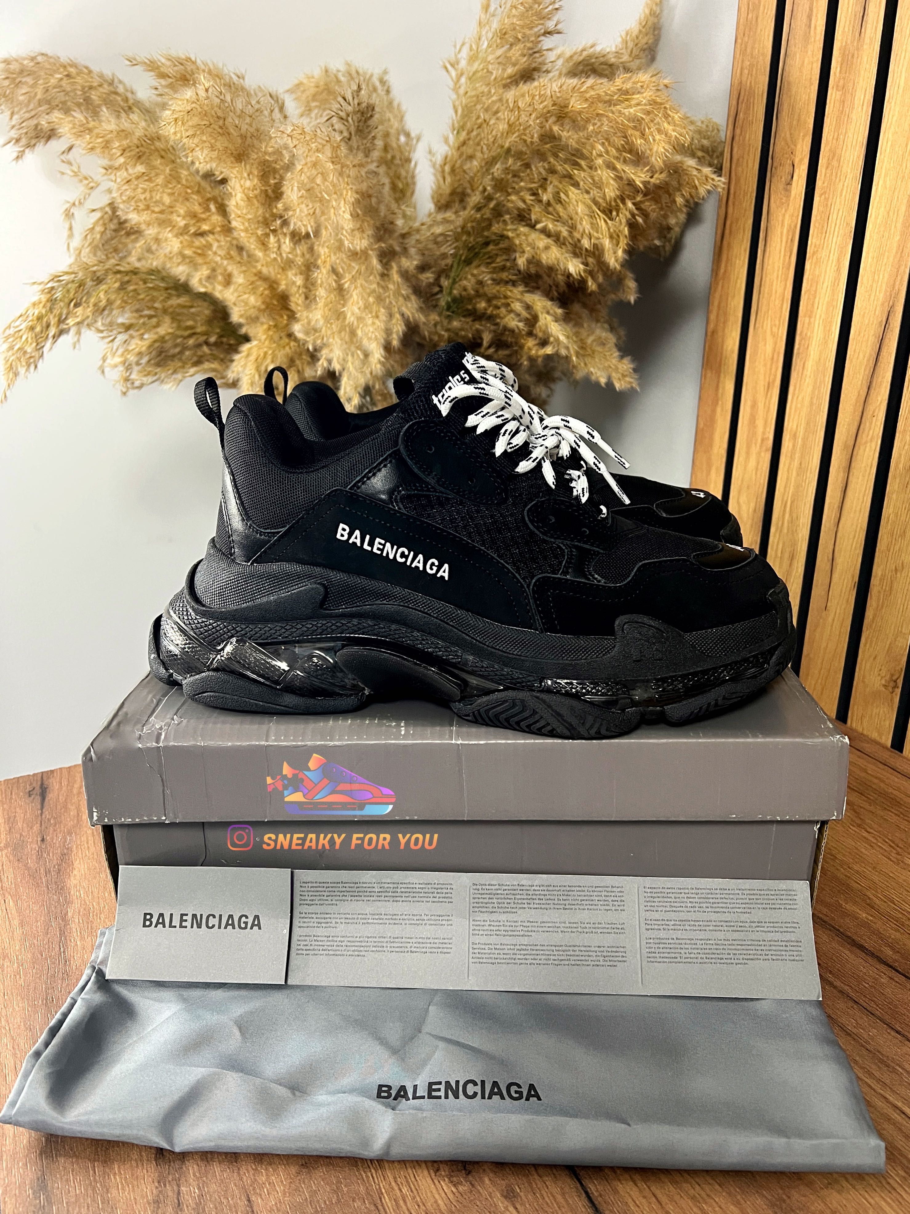 38-44 Balenciaga Triple S Black