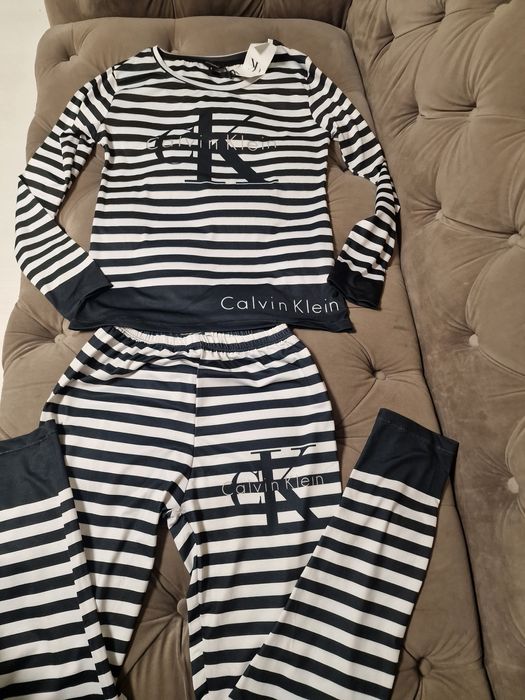Compleu superb Calvin Klein S