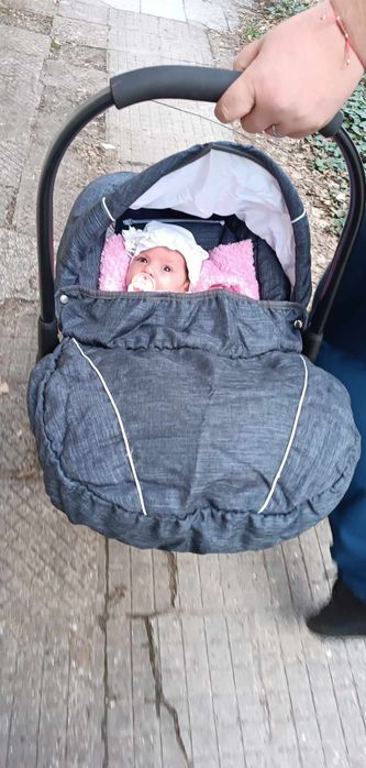 Бебешка количка 3 в 1