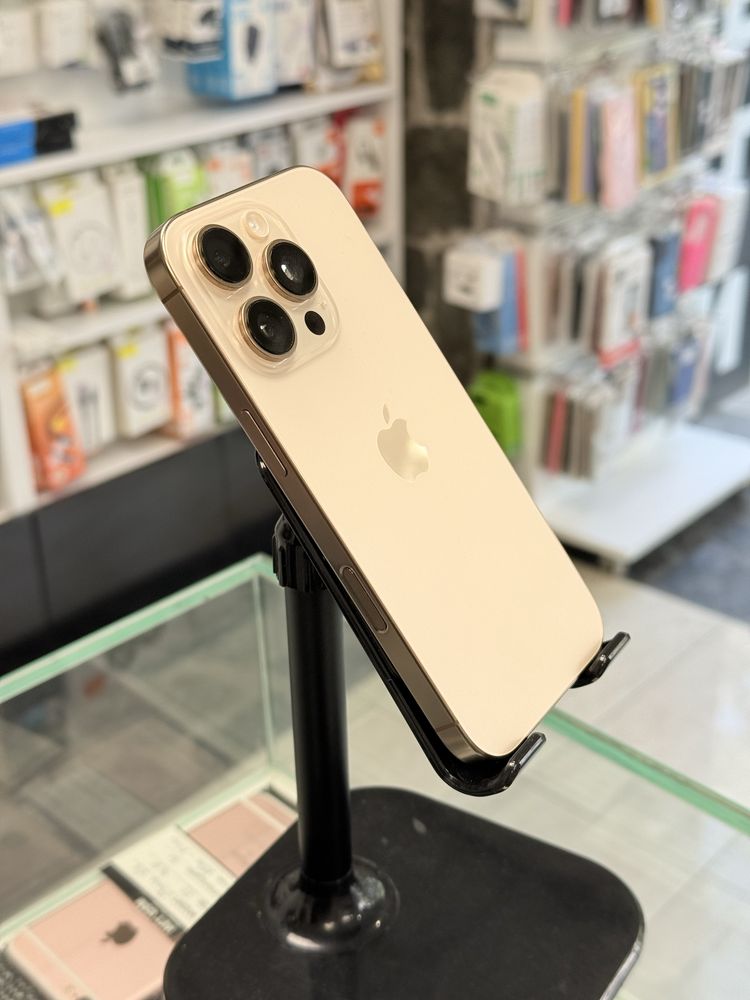 Apple iPhone 16 Pro 256GB Desert Titanium