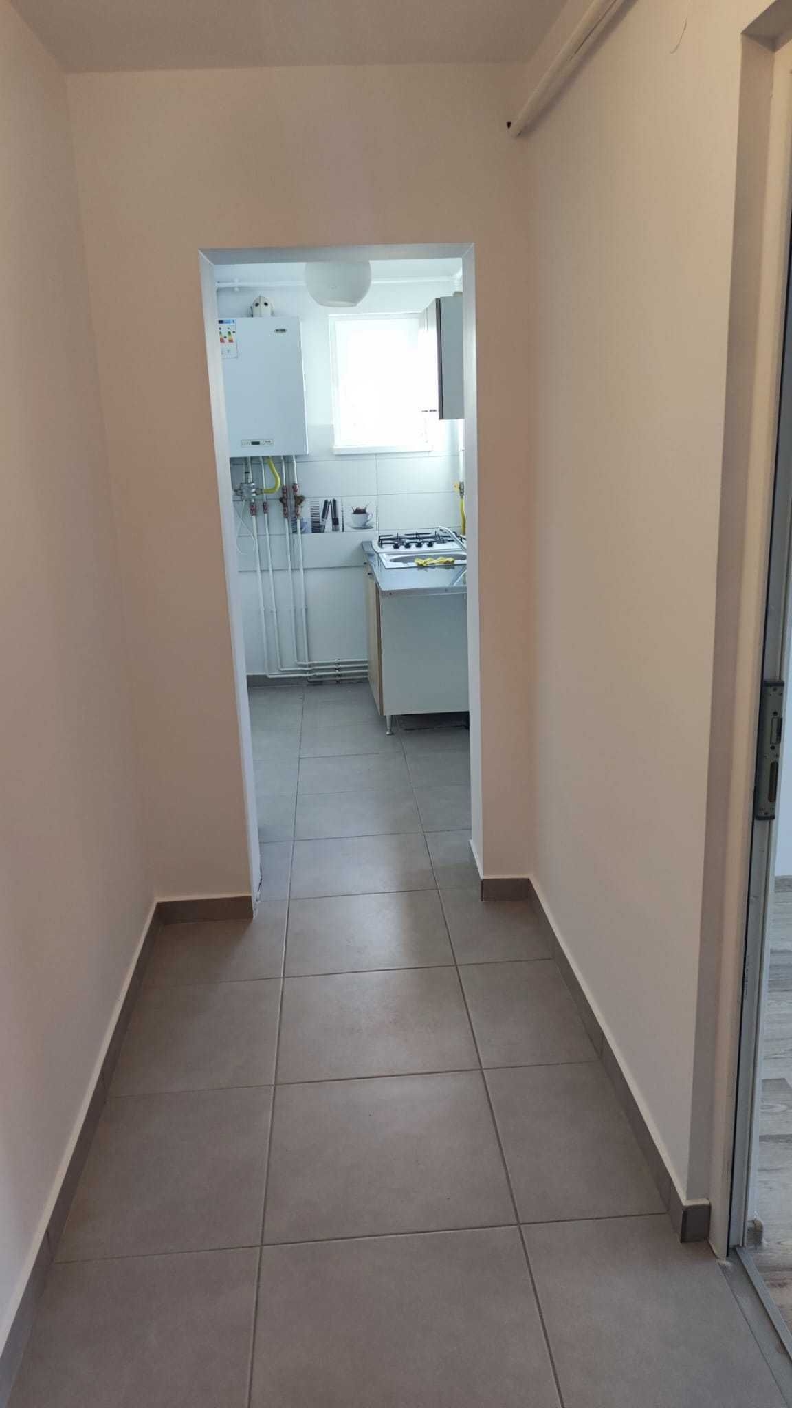 Vând apartament cu 2 camere