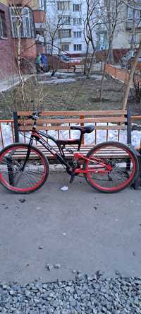 Велосипед черно красный насос в подарок