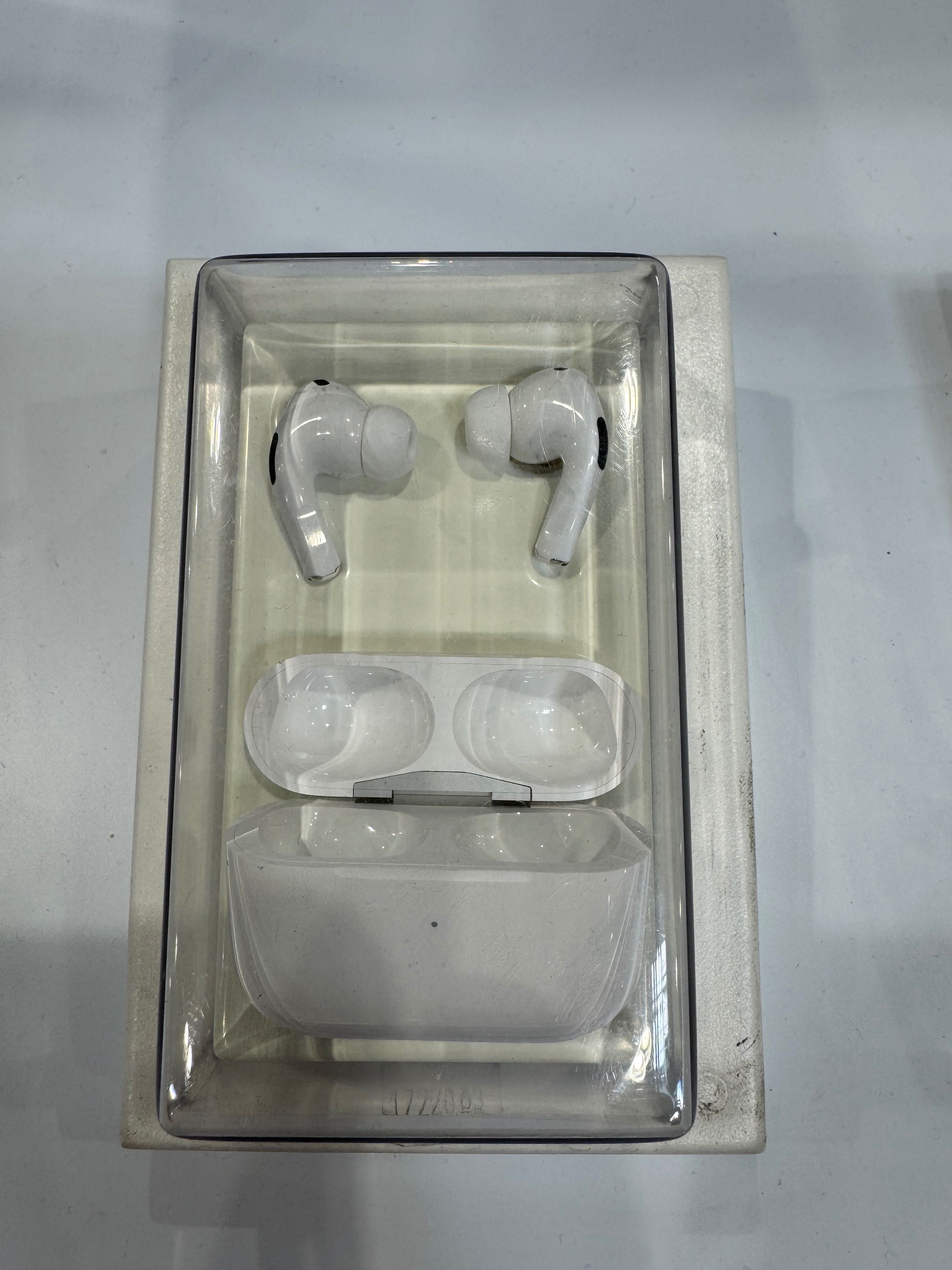 AirPods Pro 2 недорого продается, оригинал настоящие  привезены из США