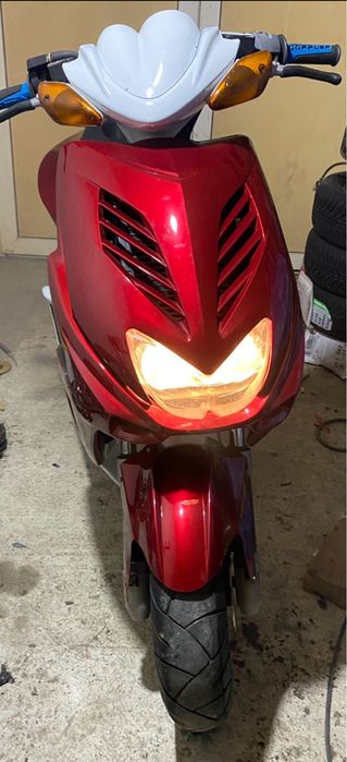 Vand sau schimb Yamaha aerox acte la zi fiscal carte rar totul la zii
