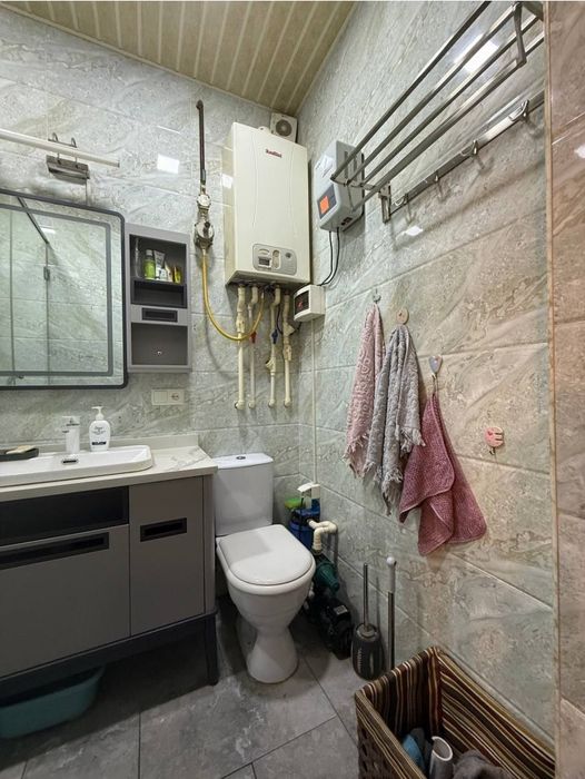 Метро Космонавтов. Итальянское посольста сдаётся 2х комнатная квартира