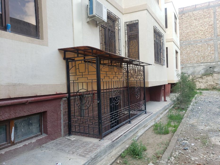 Сдается в аренду полуподвальное помещение