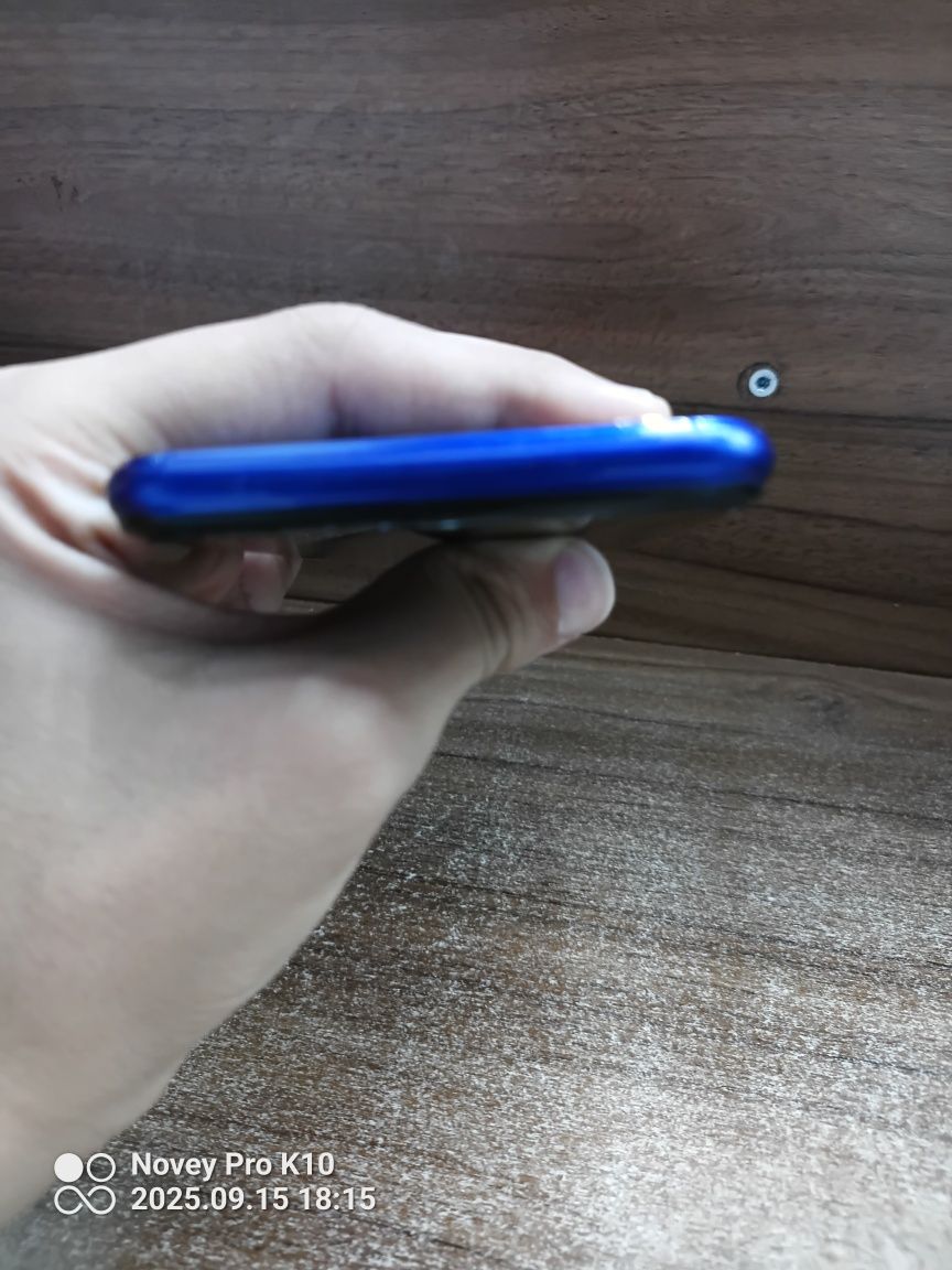 Vivo Y12  64gb blue/green