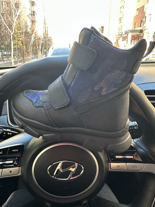 Продам детские зимние сапоги 31 размер