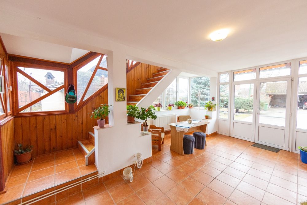 Casa / vila / cabana de închiriat  (liber de revelion)