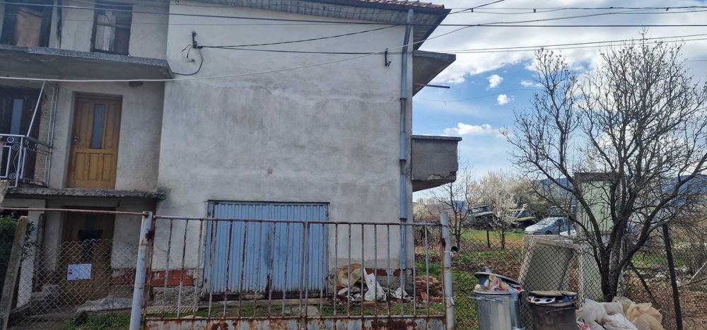 Продава се Къща в с. Пиперков чифлик, Област Кюстендил - 190 кв.м за 322 €/кв.м - Снимка #2