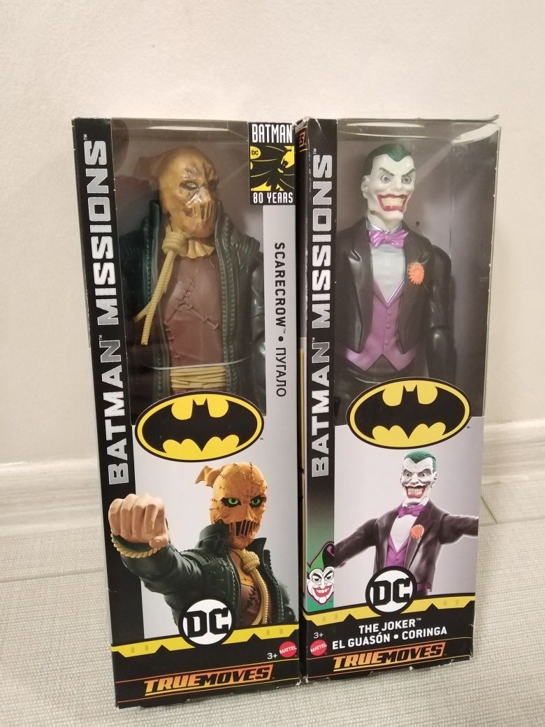 Figurine 30 cm Batman Missions True Moves - The Joker + Scarecrow