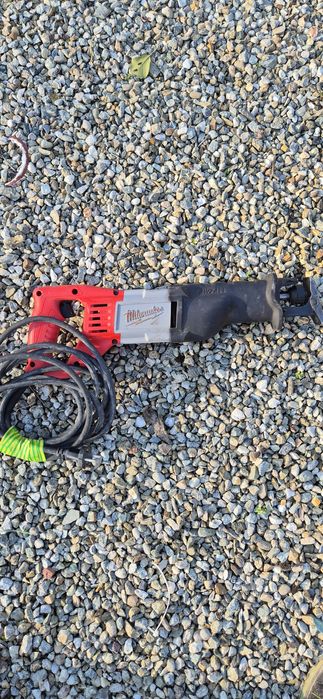 Fierastrau sabie Milwaukee SSD1100X