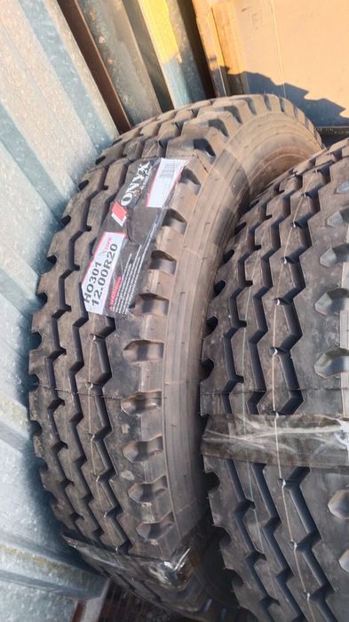 Продам новую резину 12.00 r20