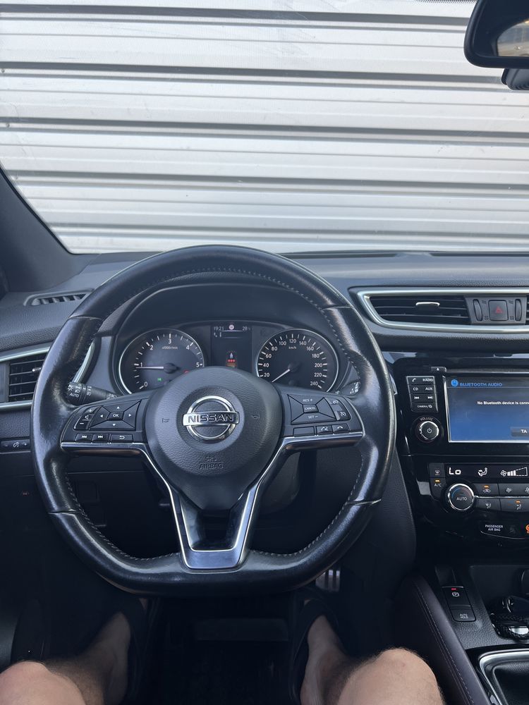 Nissan qashqai model tekna