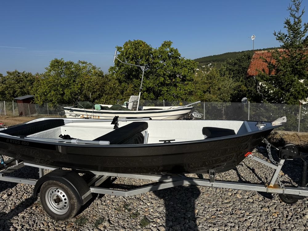 Лодка RYDS 400 с колесар Швеция