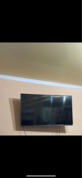 Продам смарт телевизор