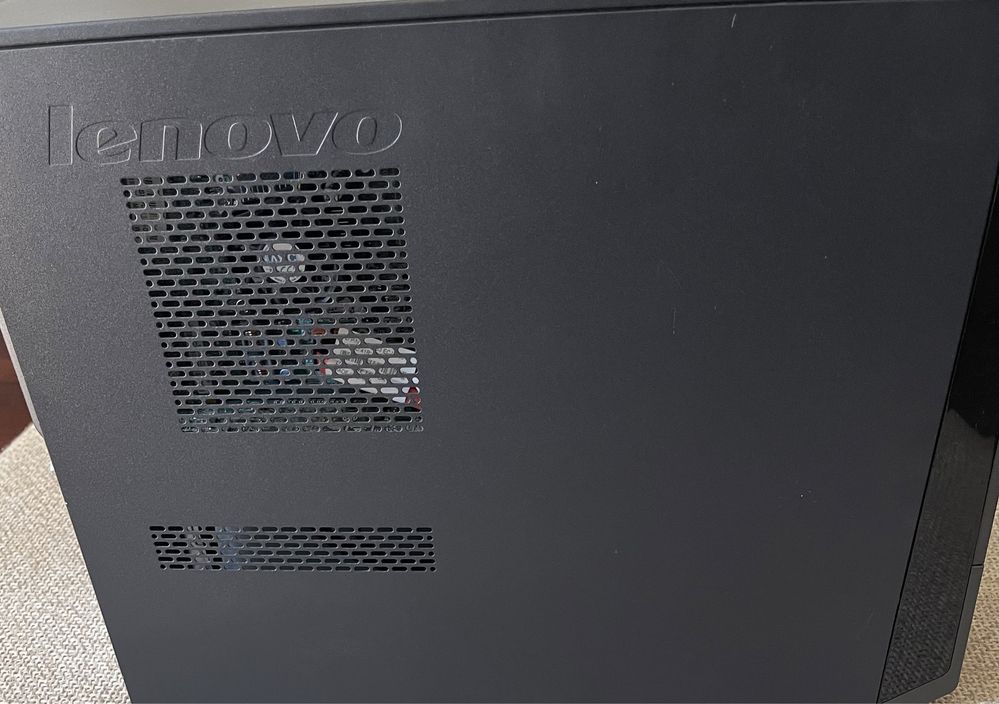 Lenovo настолен компютър