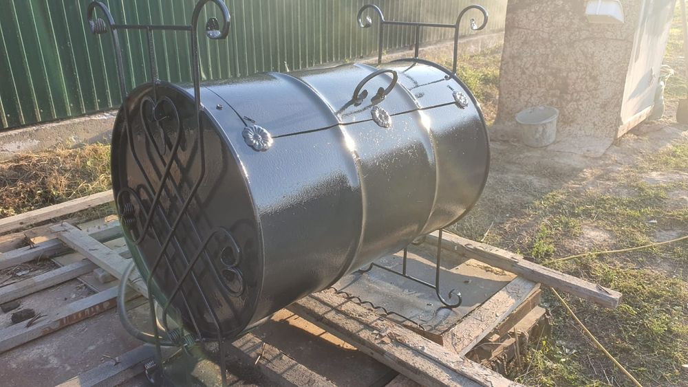 Продам урна 200 л)