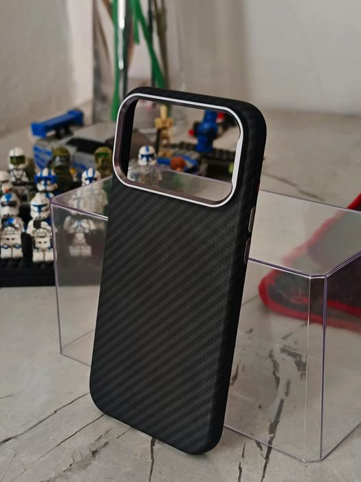 Чехол на iphone 17 pro max с magsafe