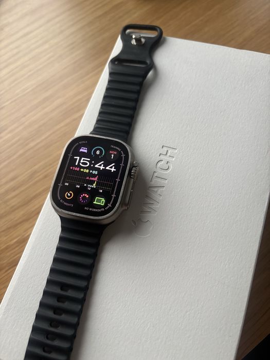 Apple Watch Ultra 2 49mm Titanium GPS + Cellular Ca nou Full Box