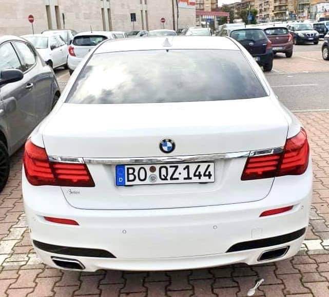 BMW 740 2013/313cp