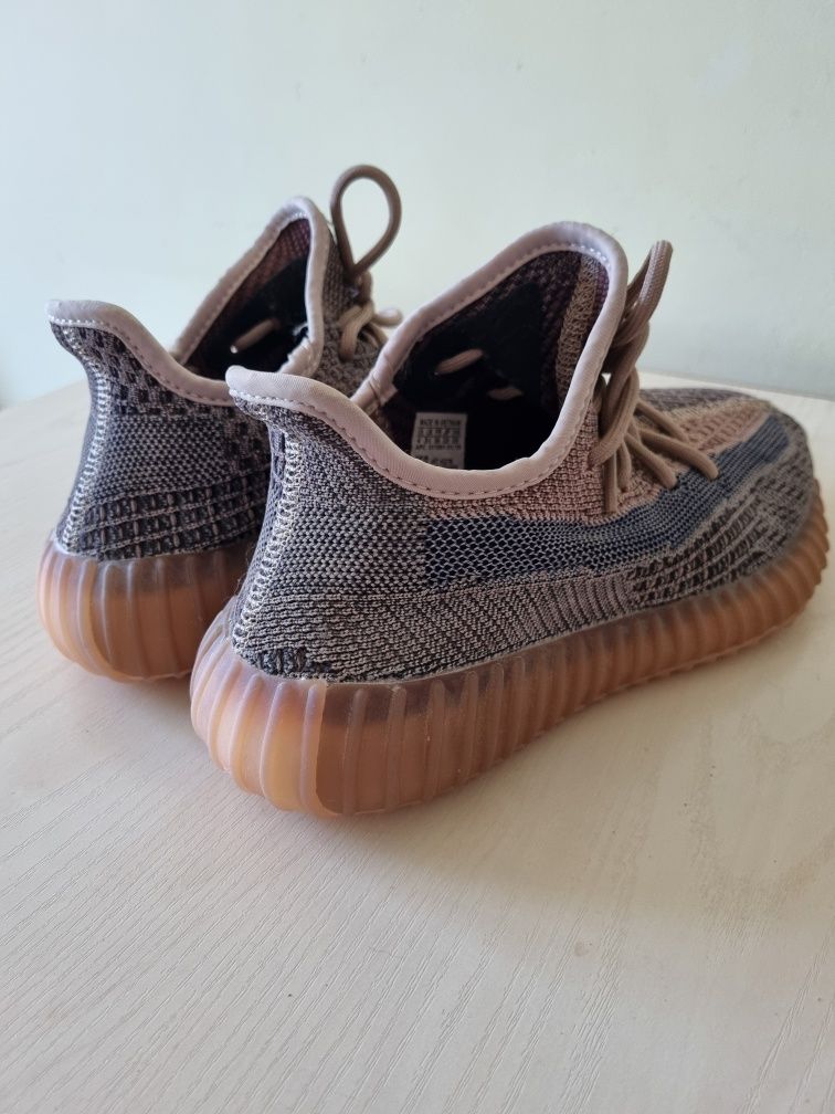 Новые кроссовки Adidas