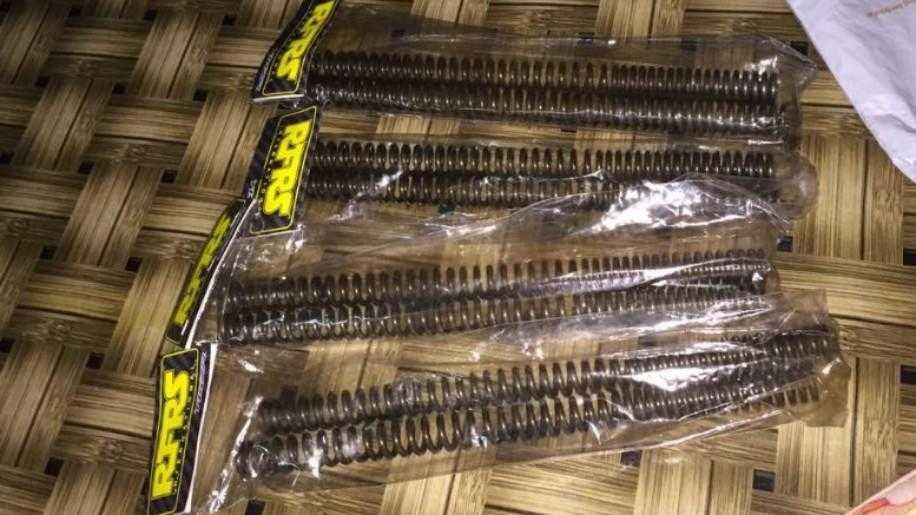 Pusca SNIPER AIRSOFT calibru 6mm,LUNETA si tinta laser,770fps!! putere