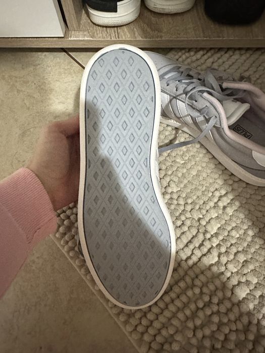 Adidas чисто нови