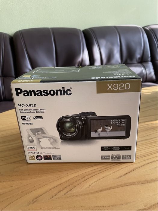 Видеокамера Panasonic X-920