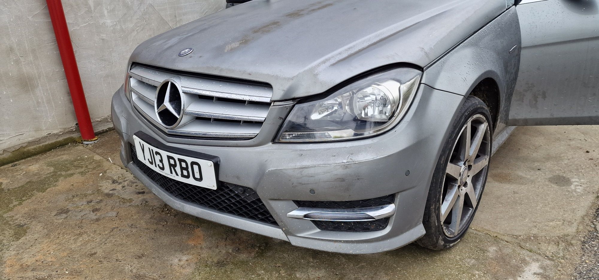 Bara fata Mercedes w204 AMG facelift  Mercedes c class AMG