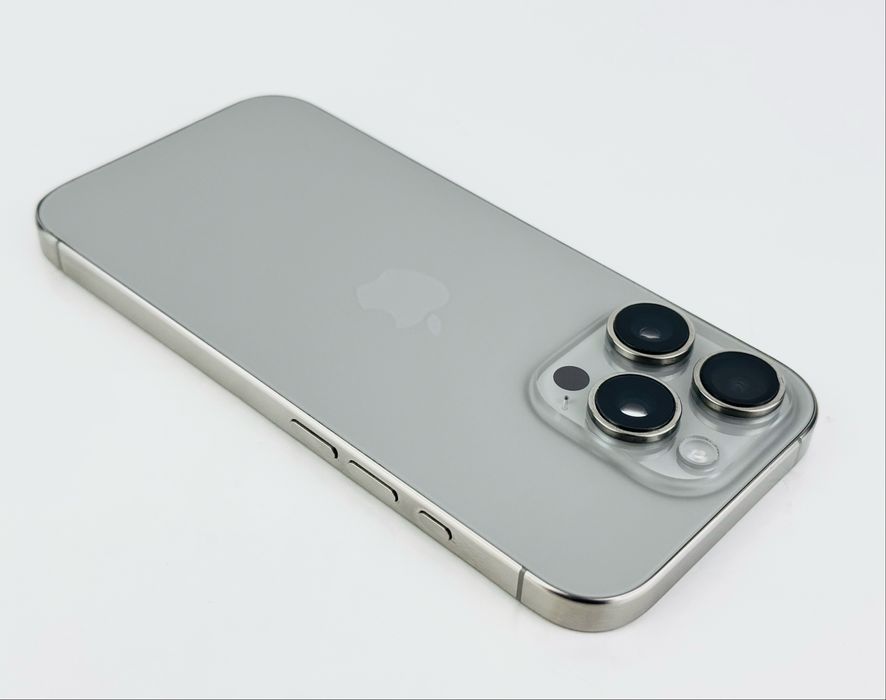 Apple iPhone 16 Pro 256GB Natural Titanium USA! Отличен! Гаранция!