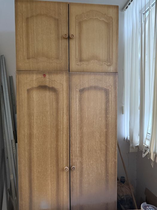 Деревянный шкаф 85*230