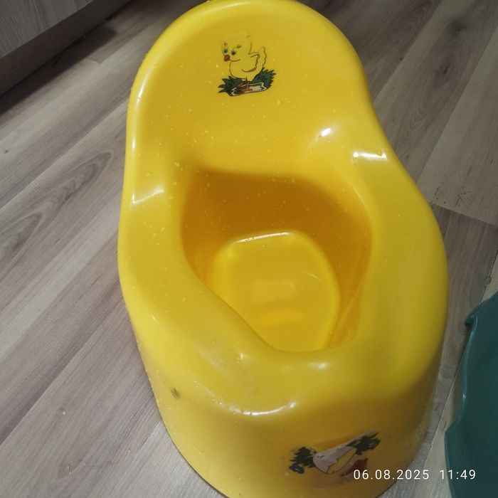 Отдам целые горшки за символическую цену!