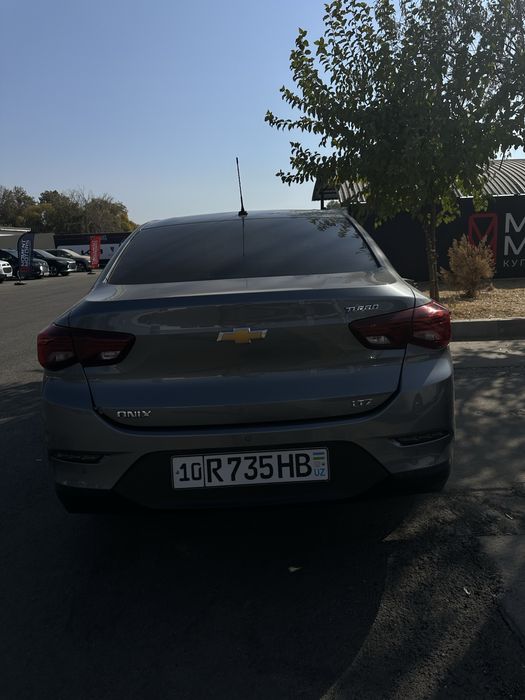 Onix LTZ 4 pozitsiya aftamat 2023 yil benzinda zo'r holatda